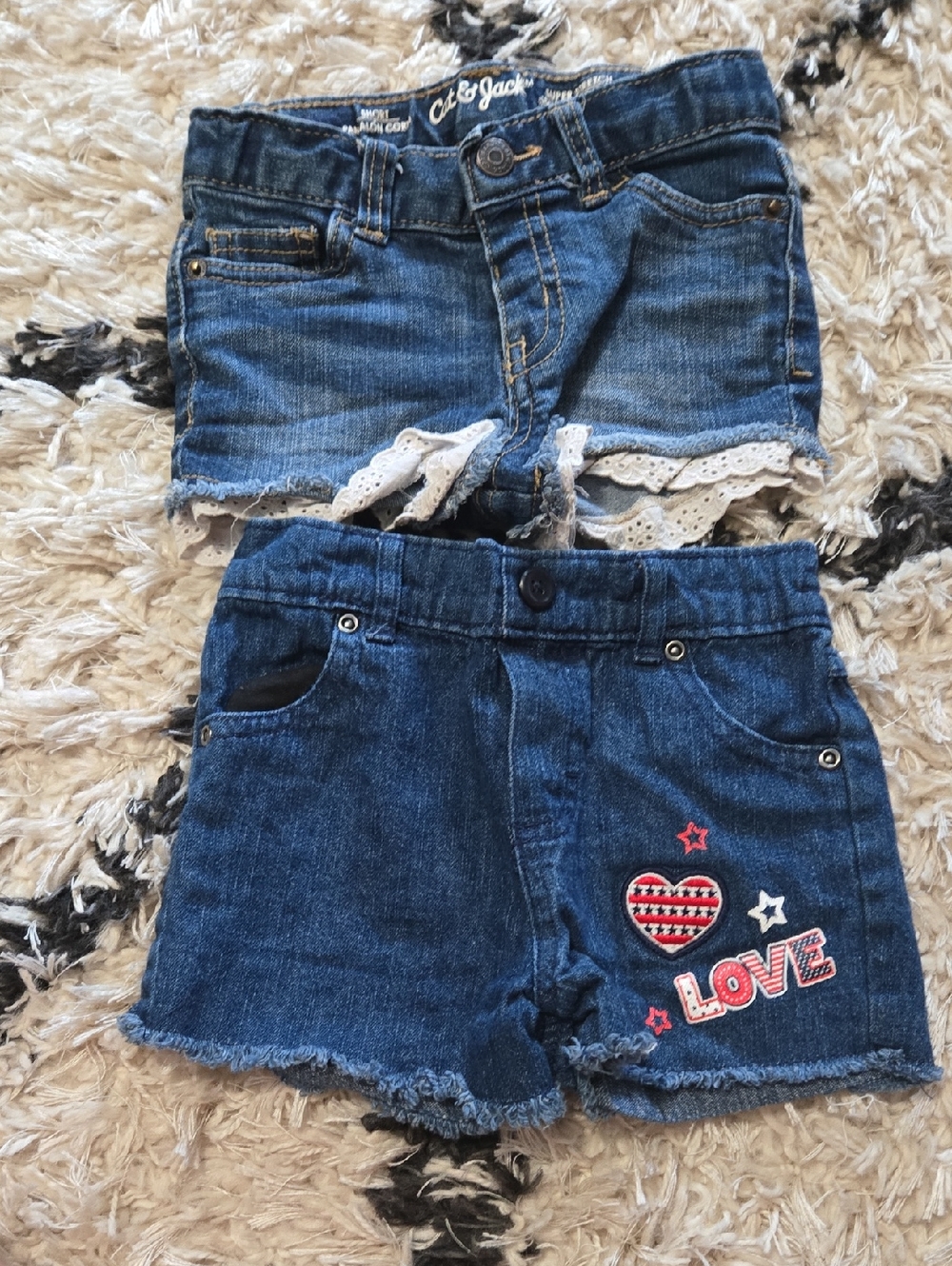 Girls 2t Set Of Shorts